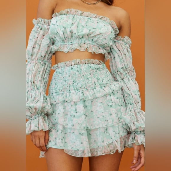 Saint Secrets Floral Print Off Shoulder Crop Top & Skirt - Picture 10 of 12